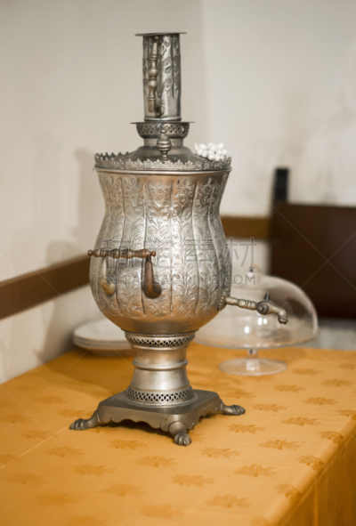 俄式茶壶,餐具,垂直画幅,古董,温度,纪念品,符号,古老的,黄铜,古典式