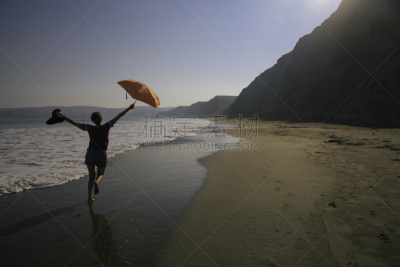 海滩,女人,越野赛跑,水,美国西部,水平画幅,沙子,旅行者,户外,马林县