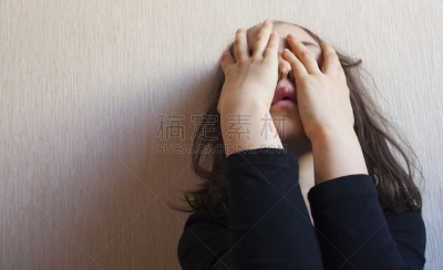 人的脸部,手,女孩,儿童,仅儿童,人的头部,头发,人,仅一个女孩