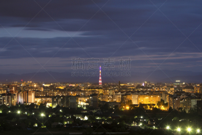 夜晚,现代,宽的,城市天际线,乌克兰,城市,背景,航拍视角,奥林匹塔,照亮