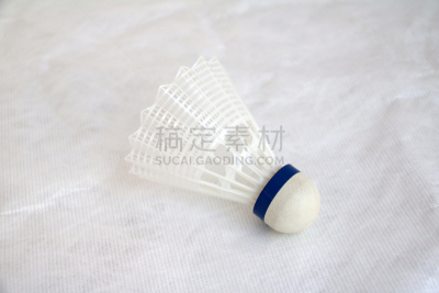 球,羽毛球,塑胶,白色,蓝色,白色背景,国境线,休闲活动,水平画幅,毽子