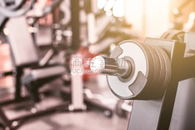 学校体育馆 背景聚焦 运动 抽象 运动模糊 健身俱乐部 健身房 体操设备 运动短裤 健身球图片素材下载 稿定素材