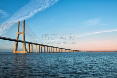 瓦斯科·达·伽马大桥,里斯本,里斯本国家公园,吊桥,塔霍河,钢缆,水,天空,水平画幅,无人