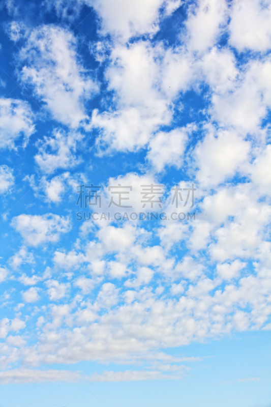 垂直画幅,天空,云,自然,蓝色,背景,接力赛,风,气候,无人