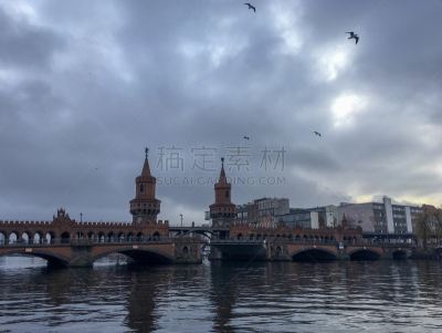 多云,桥,白昼,旅游目的地,水平画幅,云,建筑,无人,柏林,建筑外部