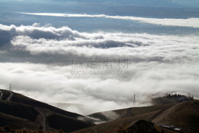 云景,山,山谷,丘陵起伏地形,山口,水平画幅,高视角,地形,无人,户外