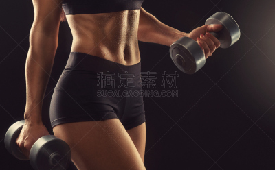 哑铃,女人,健美身材,运动竞赛,晒黑,重的,腹腔,仅成年人,齿轮,举重训练
