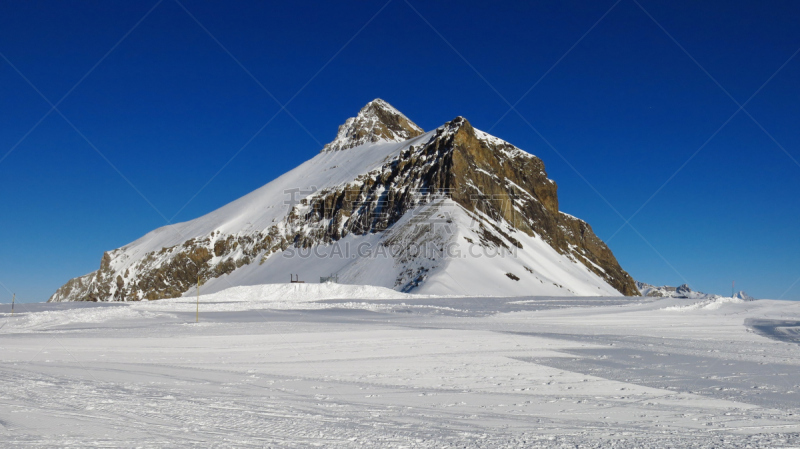 天空,水平画幅,雪,无人,滑雪坡,户外,瑞士阿尔卑斯山,冬天,山,阿尔卑斯山脉