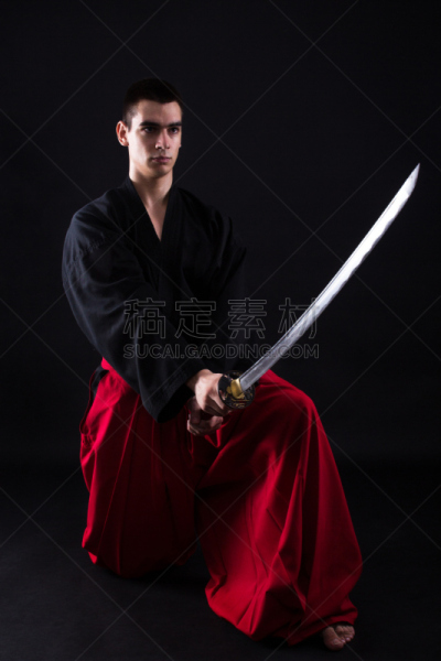 青年人,格斗运动,武术,日本武士,日本武士刀,垂直画幅,艺术,白人,男性,武器