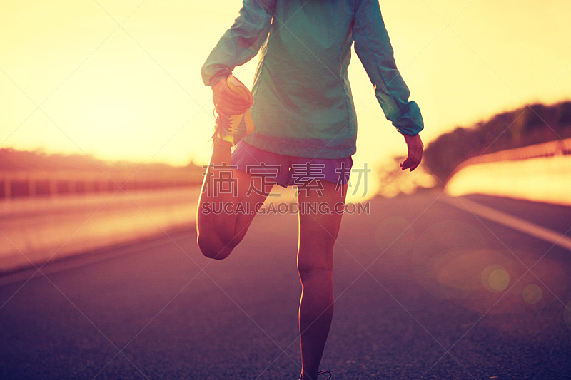 青年人,女人,慢跑,腿,市区路,运动,天空,留白,水平画幅,古典式