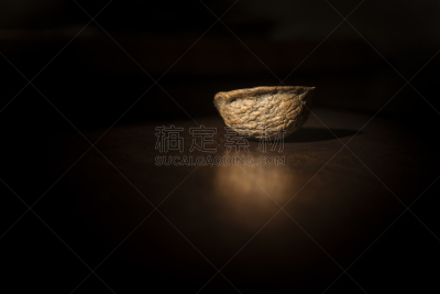 坚果,黑色背景,自然,褐色,水平画幅,水果,秋天,无人,有机食品,膳食