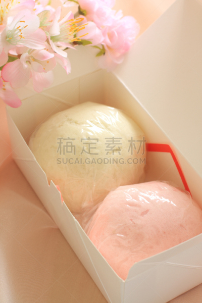 中式小笼包,食品,小甜面包,垂直画幅,高视角,樱花,无人,色彩鲜艳,仅一朵花,影棚拍摄