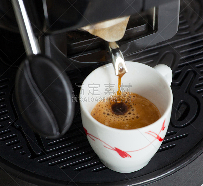 咖啡,豆荚,高压蒸汽咖啡机,烤咖啡豆,褐色,水平画幅,高视角,早晨,饮料,机器