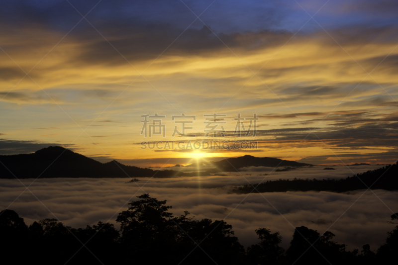 达浓谷地,山脉,云,圆形,婆罗洲岛,留白,水平画幅,高视角,山,无人