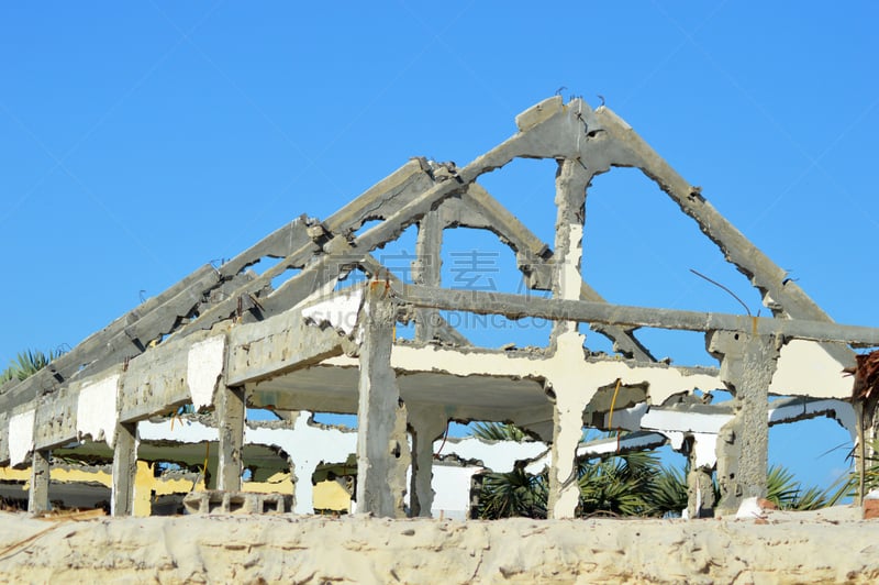 Ruines d'une maison ravagée