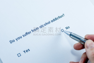含酒精饮料,悲痛,药物康复中心,水平画幅,问卷,表格,特写,白色,援助之手