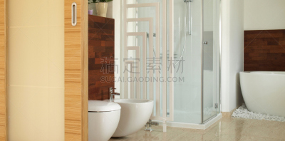 套间浴室,车门,散热器,一个物体,华贵,地板,建筑物门,瓷砖,现代,宾馆套房