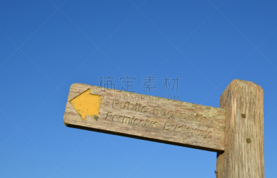 骑马道,标志,天空,非都市风光,水平画幅,木制,无人,蓝色,户外,箭头符号