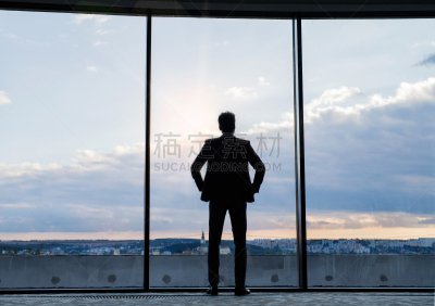 男商人,中老年人,酒店,拉凡他那石拱,水平画幅,夜晚,巨大的,衬衫,套装,看