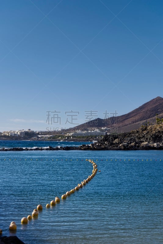 海滩,居住区,垂直画幅,水,度假胜地,兰萨罗特岛,山,无人,大西洋群岛,海岸地形