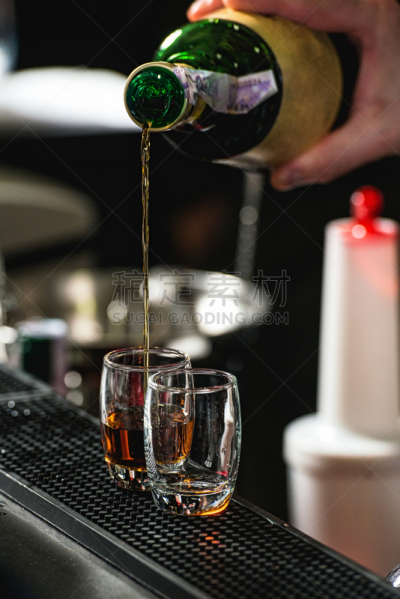 玻璃杯,鬼,大特写,暴力,什锦糖混合物,科涅克,调酒器,苏格兰威士忌,威士忌,垂直画幅