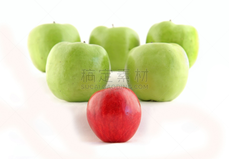 三角形,苹果,蛇果,青苹果,正面视角,成一排,嘎啦苹果,水平画幅,绿色,无人