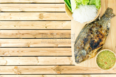 格子烤肉,鱼类,厚木板,上菜,罗非鱼,水平画幅,无人,膳食,海产,香料