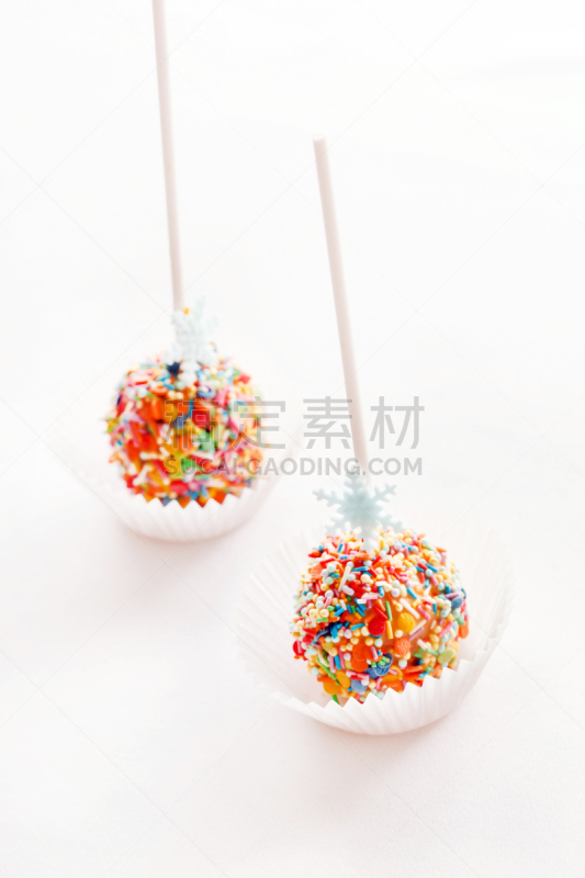 蛋糕,碳酸饮料,棒棒糖蛋糕,白巧克力,冰棒,垂直画幅,自助餐,无人,背景分离