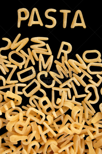 字母形花片汤,意大利面,垂直画幅,字母,饮食,无人,抽象,文字,黑色,彩色图片