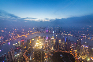 上海,夜晚,城市天际线,航拍视角,金茂大厦,东方明珠塔,外滩,陆家嘴,浦东,码头周围