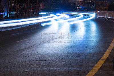 光,运动跑道,水平画幅,夜晚,无人,陆用车,交通,户外,活力,都市风景