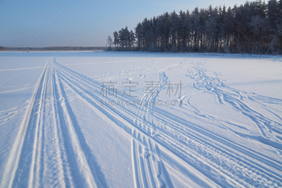 雪上汽车运动,雪,天空,美,水平画幅,偏远的,户外,湖,明亮,活动