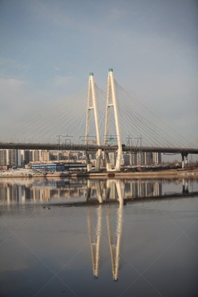 河流,斜拉桥,垂直画幅,水,无人,交通,户外,传动装置,都市风景,俄罗斯