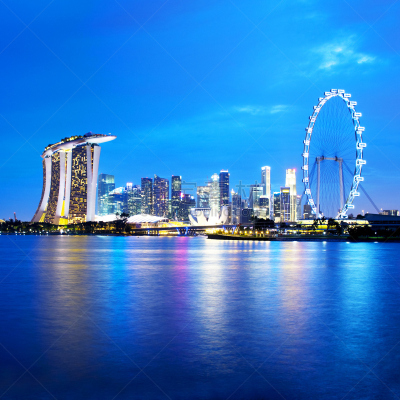 新加坡市,莱佛士坊,新加坡摩天观景轮,滨海湾金沙酒店,新加坡,滨海湾 ,夜晚,无人,户外,都市风景