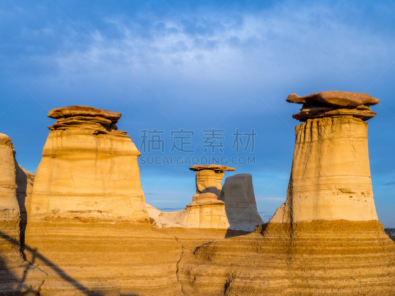 德兰赫姆山谷,胡都岩,天空,褐色,水平画幅,风化的,山,沙子,阿尔伯塔省,无人