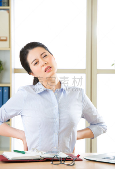 青年人,背面视角,痛苦,女商人,亚洲,垂直画幅,脊柱,经理,日本人,技术