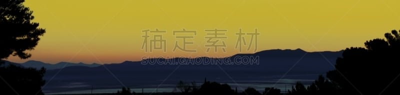 黄色,天空,水平画幅,山,无人,早晨,户外,草,比斯毕市,柏树