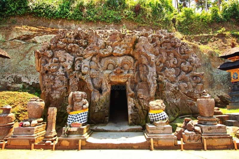 巴厘岛,寺庙,森林,大象山石窟,纪念碑,水平画幅,热带雨林,旅行者,石材,棕榈树