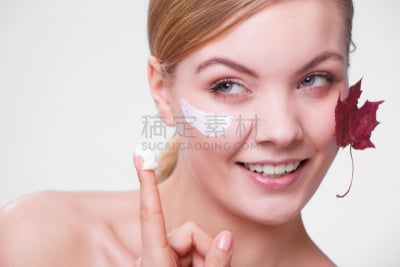 人的脸部,青年女人,女孩,枫叶,毛细血管,抗衰老,青少年,留白,水平画幅,纯净