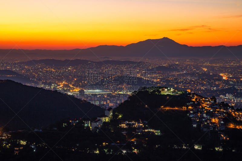 夜晚,里约热内卢,马拉卡纳体育场,体育场,天空,水平画幅,山,无人,户外,都市风景