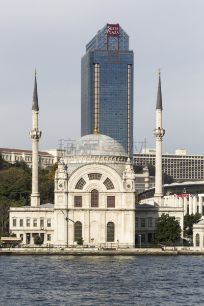 Dolmabahce Mosque in front of Süzer Plaza, Istanbul, Turkey