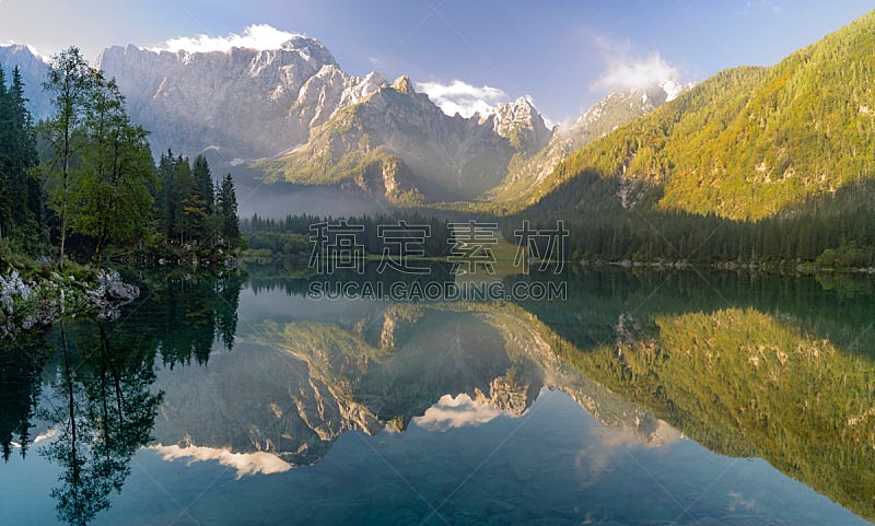 早晨,湖,阿尔卑斯山脉,雾,意大利,水平画幅,山,秋天,无人,蓝色