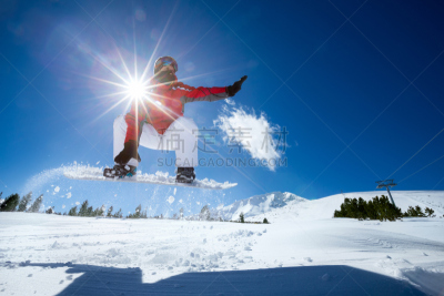 滑雪板,半空中,滑雪运动,滑雪雪橇,男子的田赛项目,滑雪夹克,雪板,粉末状雪,滑雪度假,天空