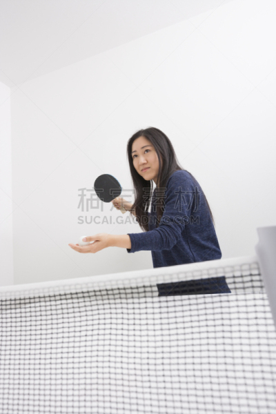 青年女人,乒乓球,球,自然美,专心,运动,一个人,女人,仅一个青年女人,拿着