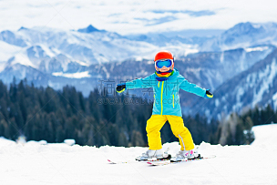 雪,运动,冬天,儿童,滑雪运动,滑雪雪橇,家庭,度假胜地,水平画幅,进行中