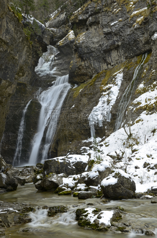 ordesa national park,韦斯卡,雪崩,垂直画幅,水,寒冷,地形,岩石,雪,瀑布