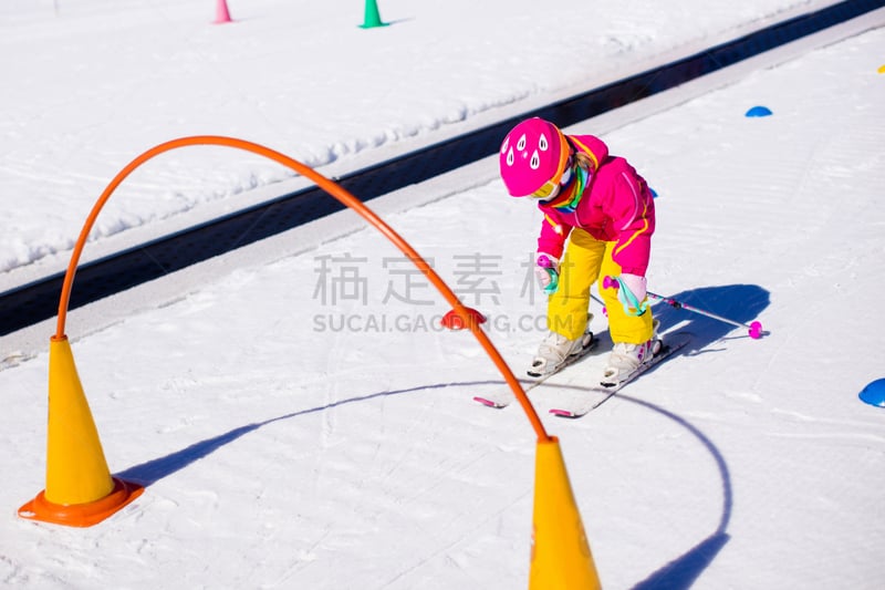 阿尔卑斯山脉,儿童,滑雪学校,度假胜地,水平画幅,进行中,提举,雪,滑雪坡,户外