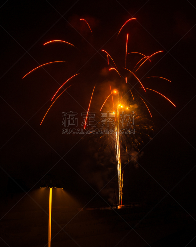 佩特雷,放焰火,希腊,伯罗奔尼撒,垂直画幅,天空,美,人造的,夜晚,户外