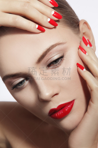 美,高雅,面部拉皮 ,颧骨,整形手术,红色的口红,垂直画幅,彩妆,指甲,美人