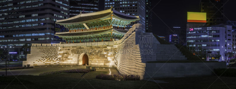 南大门,首尔,国际著名景点,韩国,低视角,南大门市场,屋檐,建筑檐口,城墙,夜晚